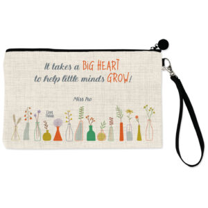 Νεσεσέρ για τη δασκάλα “Little Minds”