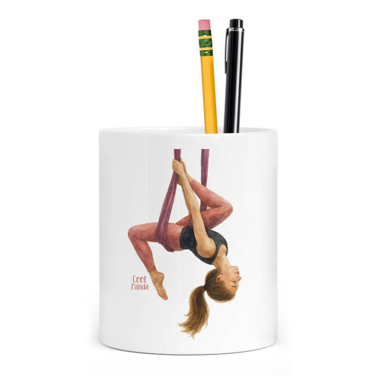 Μολυβοθήκη για τη δασκάλα “Aerial Yoga”