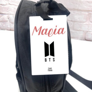 Ταμπελάκι τσάντας ξύλινο “BTS”